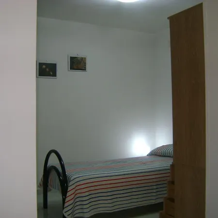 Appartamento Torre Inserraglio Uno Via Del Diamante 33 *